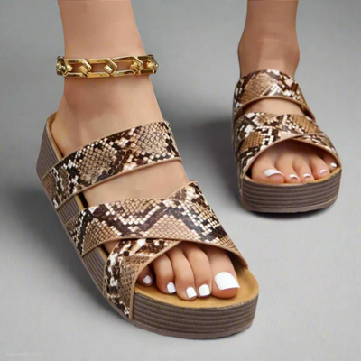 Julia | Damen Geflochtene Cross Strap Keilsandalen