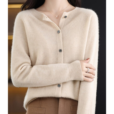 Katharina | Damen Strickjacke mit klassischer Knopfleiste