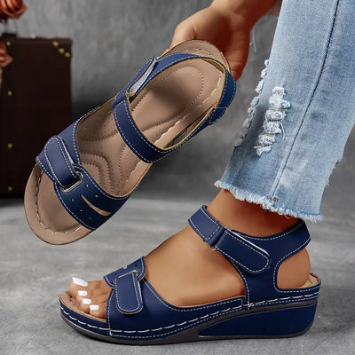 Nina Sandalen mit Keilabsatz