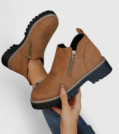 Tessa Bequeme Ankle Boots