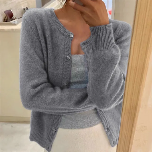 Elke | Damen Strickjacke mit Rundhalsausschnitt und langen Ärmeln