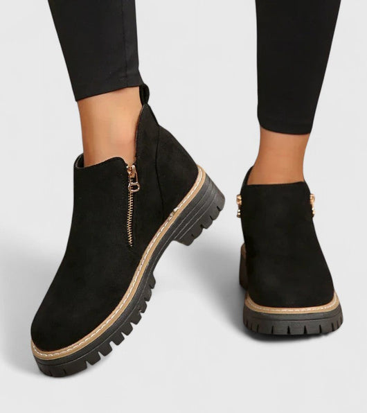 Tessa Bequeme Ankle Boots