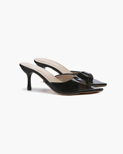 Gia Pumps