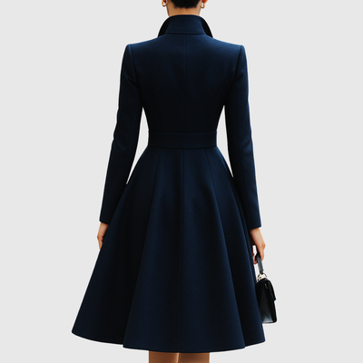 Eleanor | Marineblaues tailliertes Mantelkleid
