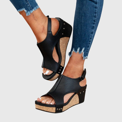 Adela Bequeme Flache Sandalen