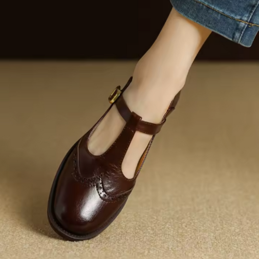 Nadine Leder T-Strap Mary Janes
