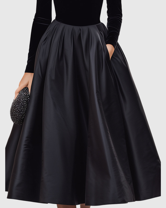 Aradia | Elegantes schwarzes Midikleid aus Samt und Satin