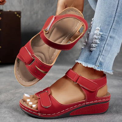 Nina Sandalen mit Keilabsatz
