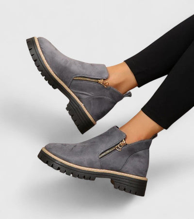 Tessa Bequeme Ankle Boots