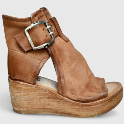 Jess Keilsandalen mit Knöchelriemen