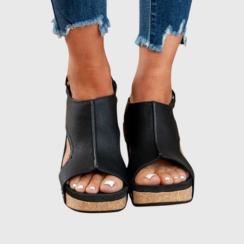 Adela Bequeme Flache Sandalen