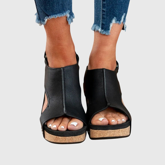 Adela Bequeme Flache Sandalen