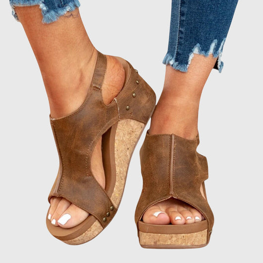 Adela Bequeme Flache Sandalen