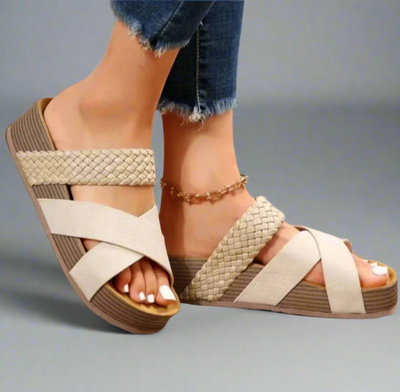 Julia | Damen Geflochtene Cross Strap Keilsandalen
