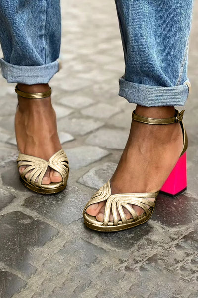 Milviana Klassische Sandalen mit Knöchelriemen