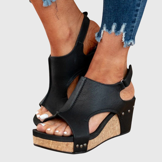 Adela Bequeme Flache Sandalen