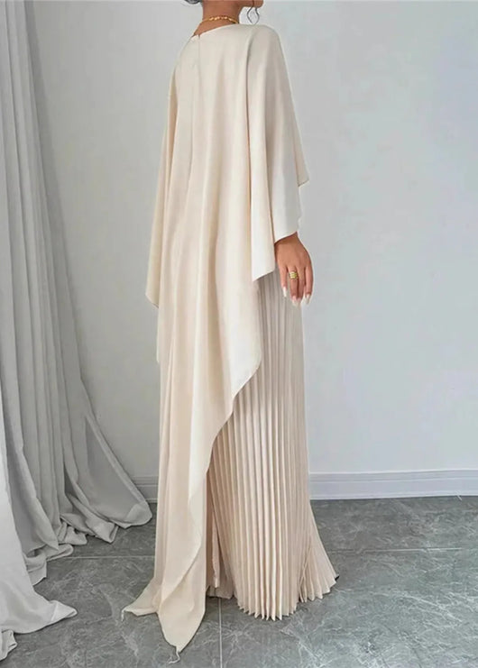 Makayla | Plissiertes Cape-Maxikleid für Hochzeitsgäste