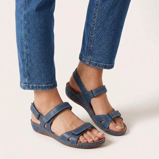 Ruby Komfort-Sandalen mit verstellbarem Riemen