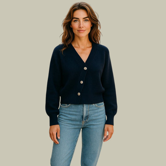 Marion | Damen Weiche Merinowoll-Strickjacke mit V-Ausschnitt und Knöpfen