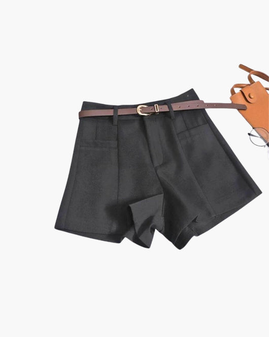 High-Waist Shorts mit weitem Bein