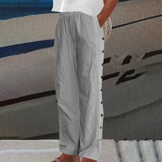 Sera Gestreifte Hose mit Knopfdetail