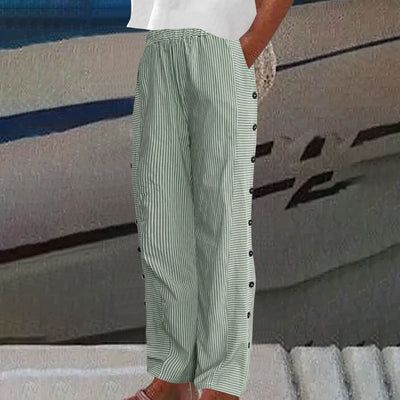 Sera Gestreifte Hose mit Knopfdetail
