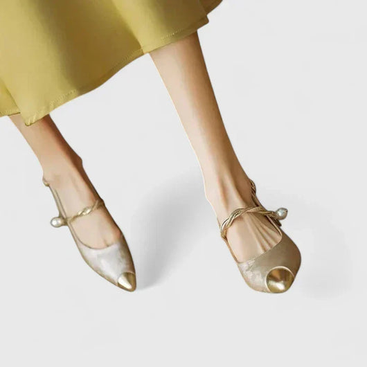 Seraphyane Pumps mit Perlendetail