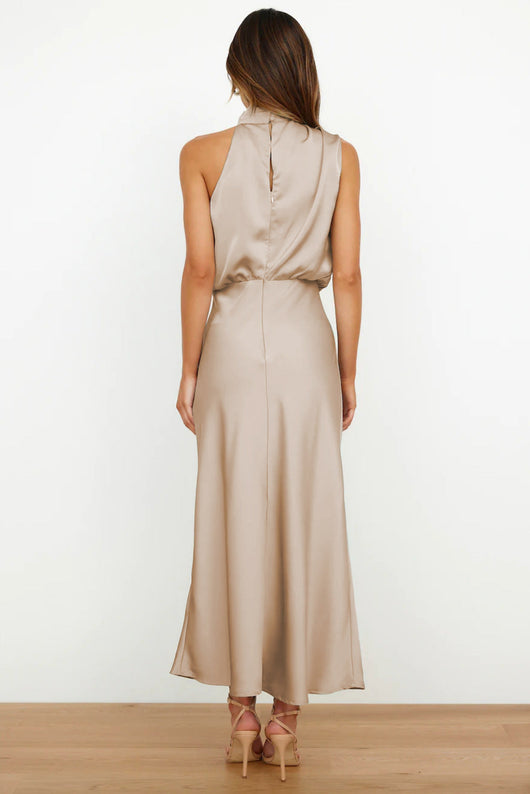 Doris | Damen Schickes Neckholder Abendkleid
