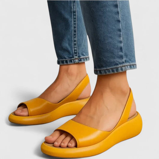 Emrynn Bequeme Flache Sandalen