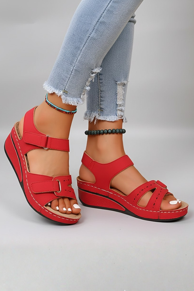 Angela | Damen-Keilsandalen mit Schlaufenriemen im Zehenbereich