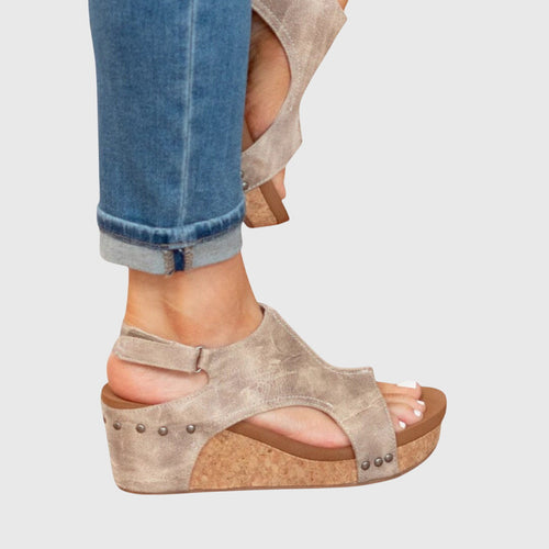 Adela Bequeme Flache Sandalen
