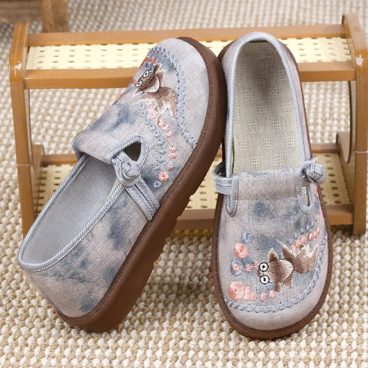 Marie | Damen Bestickte Blumen Slip-On Loafer mit Perlenverzierung