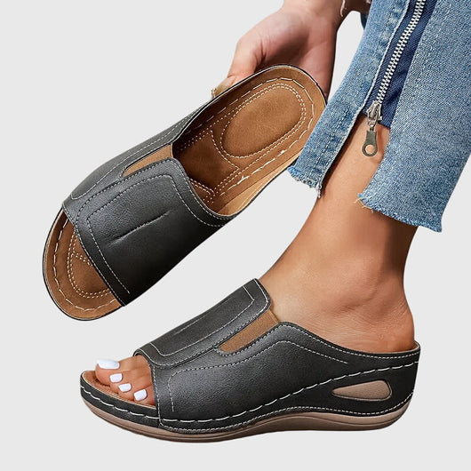 Aretha Bequeme Flache Sandalen