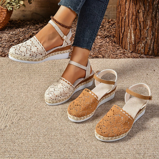 Clara | Damen Bequeme Sandalen Häkeloptik Keilabsatz Knöchelriemen
