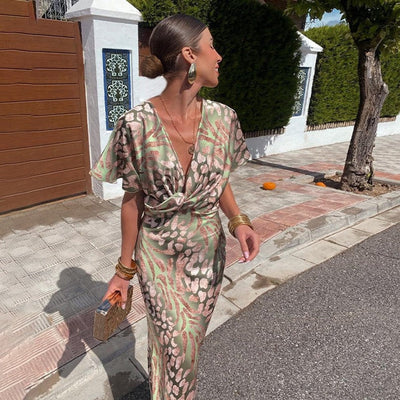 Marie | Damen Cocktailparty-Kleid figurbetontes Midi-Seidenkleid mit tiefem V-Ausschnitt