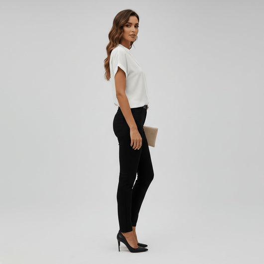 Charlotte | Damen Kurzarm-Bluse V-Ausschnitt Relaxed-Fit Umgeschlagene Ärmel