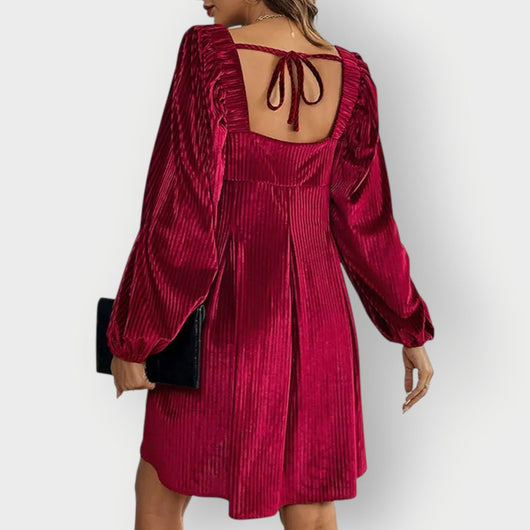 Sophie | Damen Langarm Plissee Samtkleid Eckausschnitt Elegantes Formal Dress