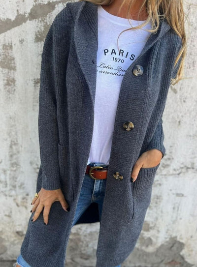 Emilia | Damen Langer Strickmantel Strickjacke mit Kapuze Knopfleiste