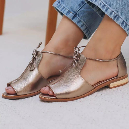 Elfriede | Damen Metallic Peeptoe Sandalen Schleifenriemen Flach