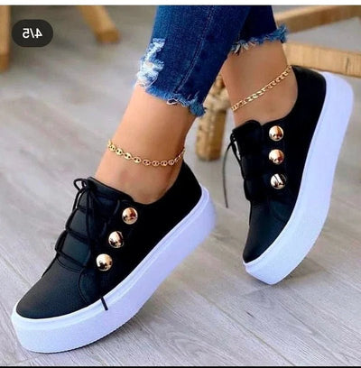 Clara | Damen Orthopädische Plateau-Sneaker mit Schnürung und Goldnieten