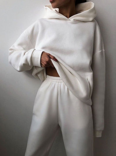 Amelie | Damen Oversized Kapuzen-Strickpullover mit Jogginghose im Set