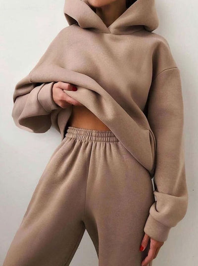 Amelie | Damen Oversized Kapuzen-Strickpullover mit Jogginghose im Set