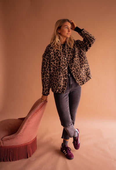 Luisa | Damen Oversized Quilted Jacket Leopardenmuster Druckknopf