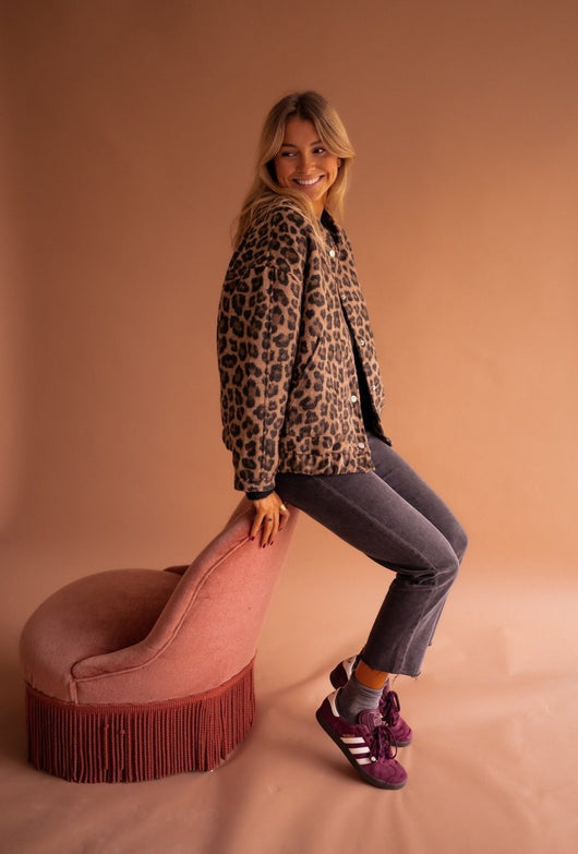 Luisa | Damen Oversized Quilted Jacket Leopardenmuster Druckknopf
