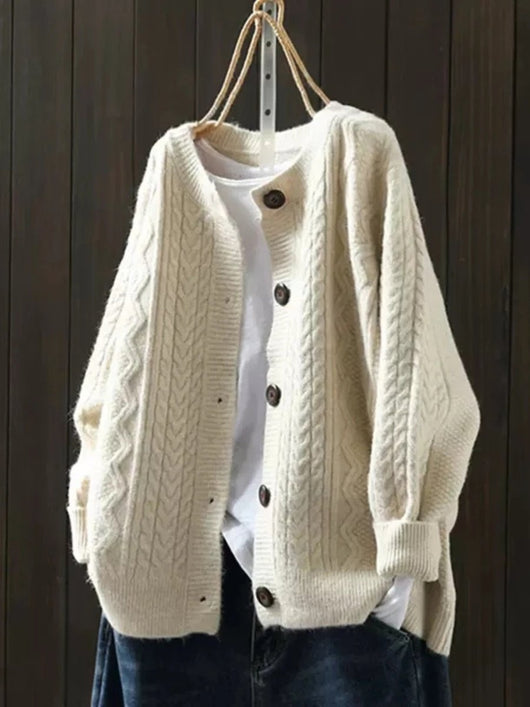 Johanna | Damen Oversized Zopfmuster-Cardigan mit Knopfleiste