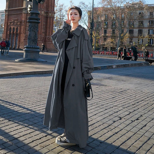 Emilia | Damen Oversized Zweireiher Maxi Trench Coat mit Bindegürtel