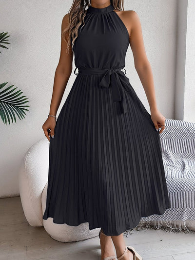 Katharina | Damen ärmelloses Neckholder Maxikleid plissiert mit Bindegürtel