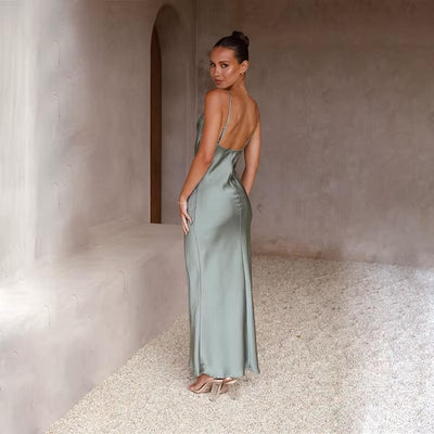 Leonie | Damen Satin Maxikleid Rückenfrei Figurbetont Schlitz