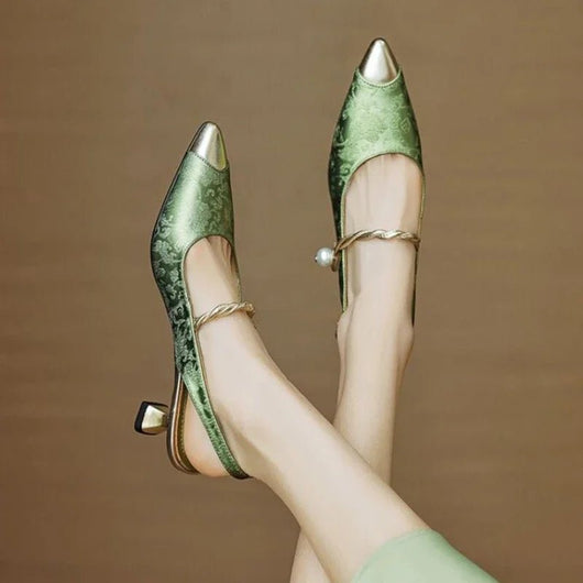 Amelie | Damen Spitzschuh Kitten-Heel Slingback-Pumps Jacquard Perlenriemen