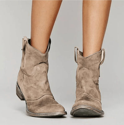 Charlotte | Damen Western Ankle Boots Wildleder Kniehohe Stiefel Flacher Absatz